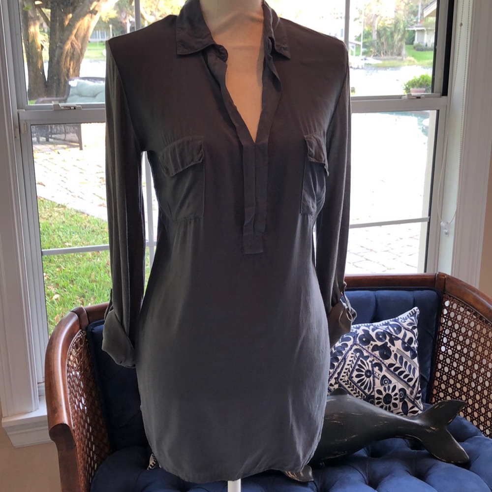 Splendid grey button up blouse